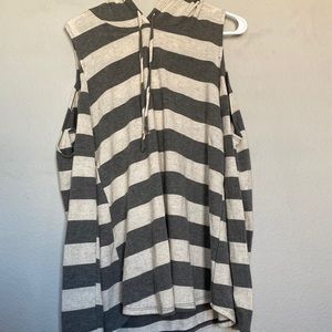 **BRAND NEW** Long Sleeve No Shoulder hoodie